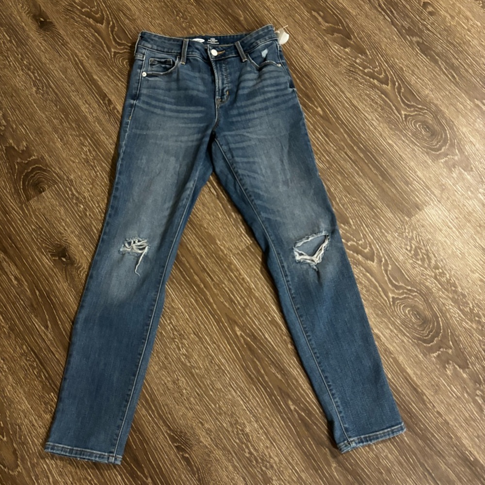 Old Navy skinny distressed jeans size 2